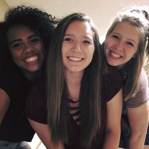 Meet your Posher, Maria